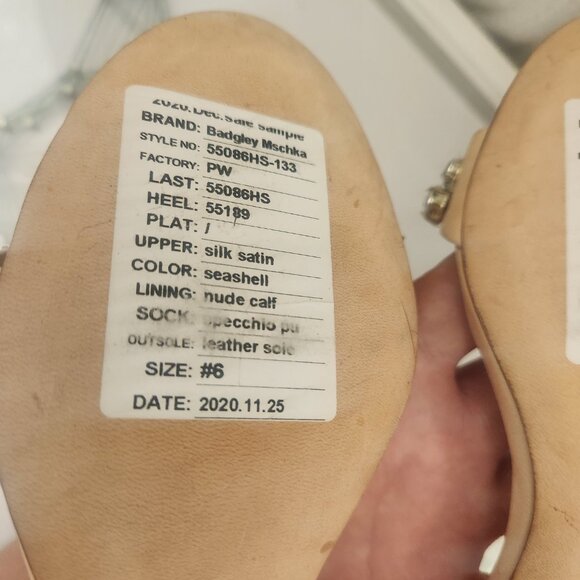 Badgley Mischka Embellished heeled sandals. NWT. Size 6 - Picture 7 of 8